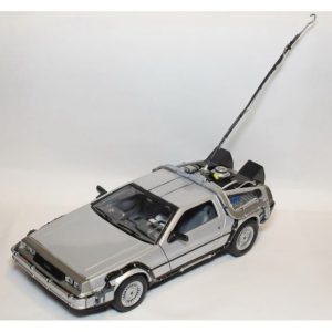 El Delorean de Regreso al Futuro